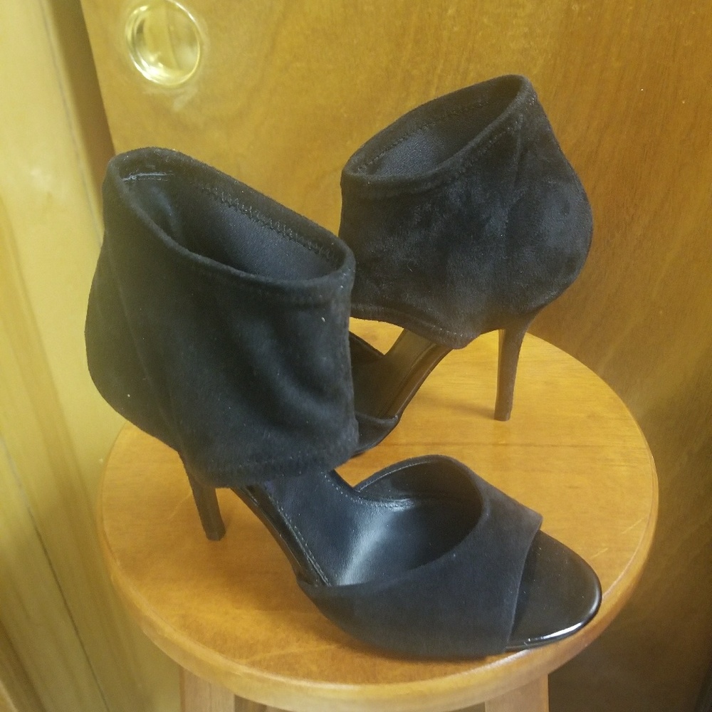 Steve Madden Black heels